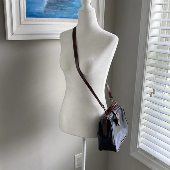 Vintage Talbots Black Brown Crossbody Bag - Picture 16 of 16